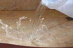金牛漏水维修 免砸砖防水材料该如何施工